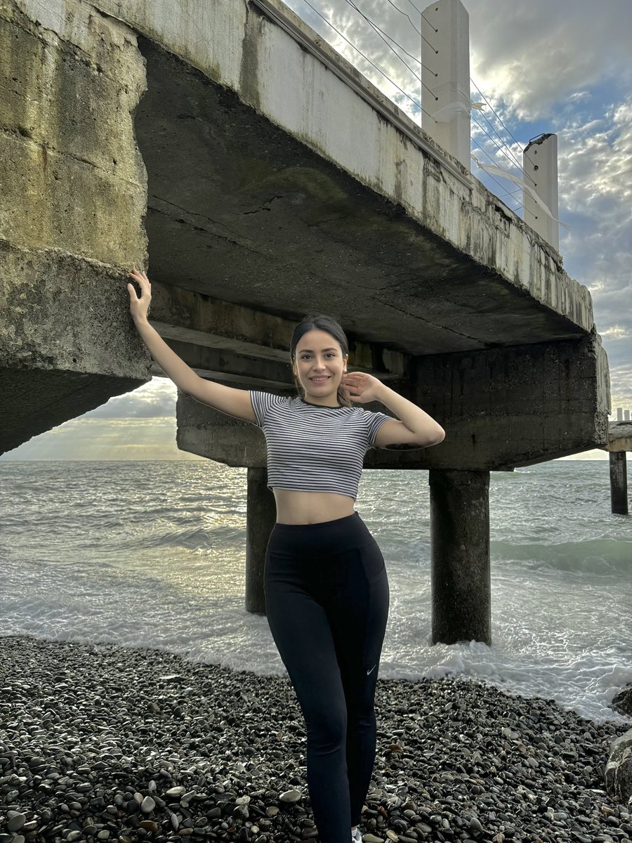 Alangüllü Tatlı Dilli Bayan Escort Şule